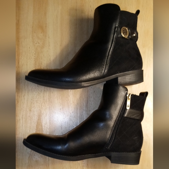 Tommy Hilfiger Isleen Black Chelsea Ankle Boots size 8.5 - Picture 5 of 5